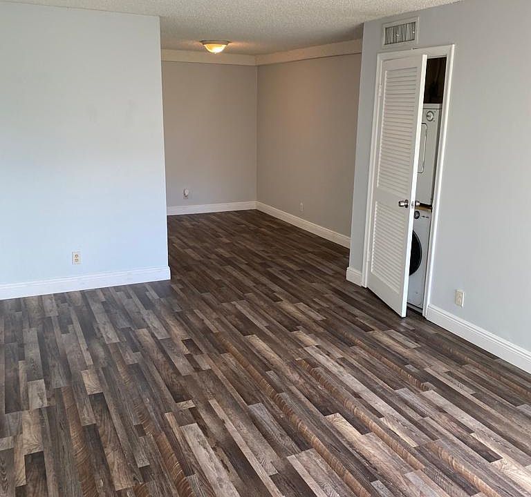 1st image of 11420 Royal Palm Blvd