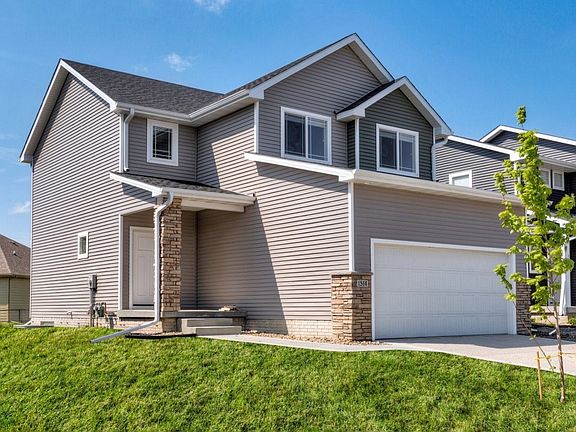 2nd image of 1526 Bennetts Way NW