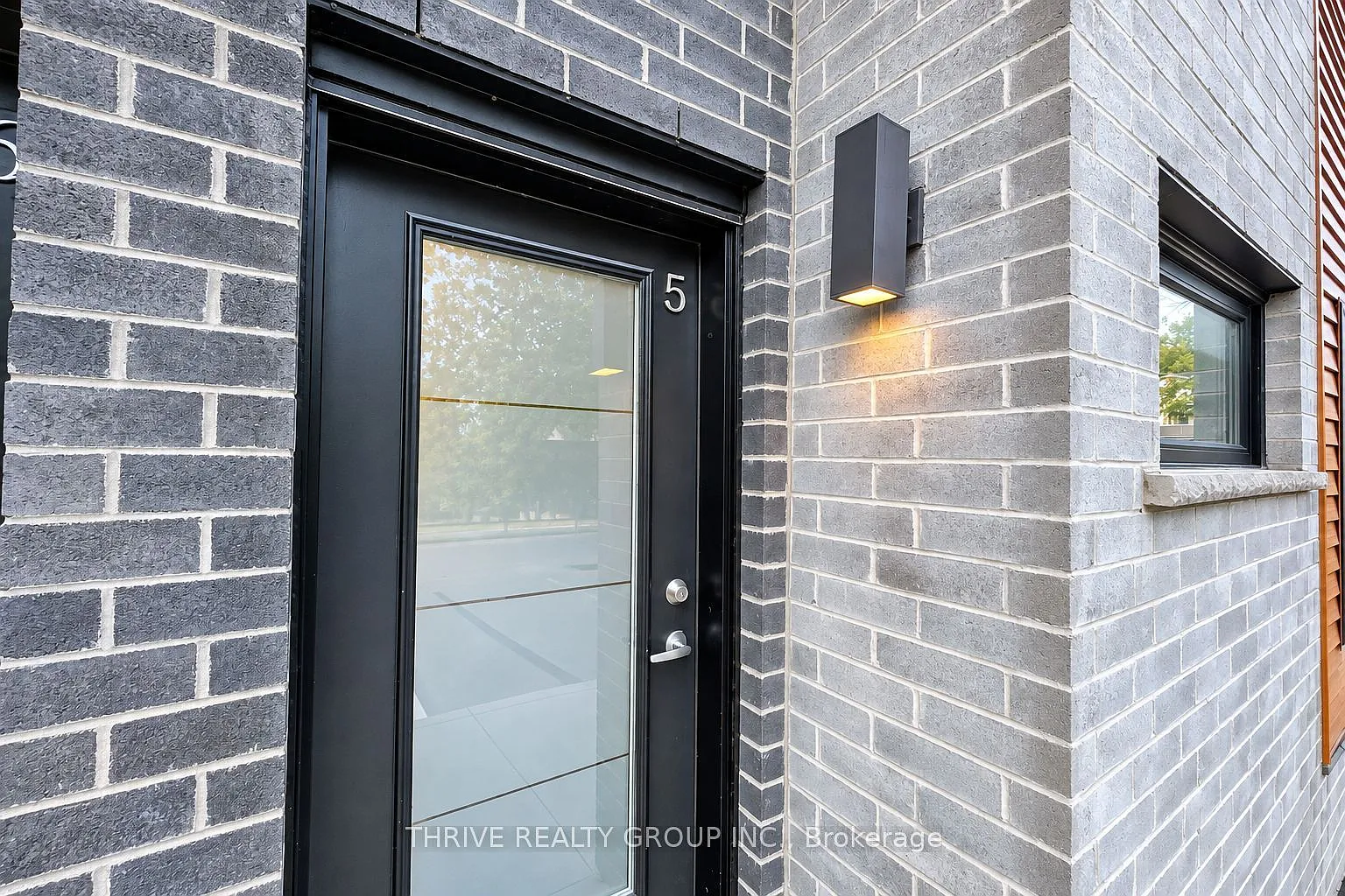 2 bed, $1,700 — Photo 2