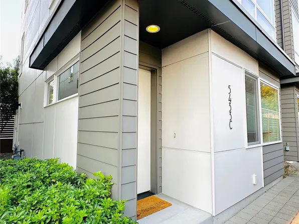 5433 California Avenue SW #C, Seattle, WA 98136