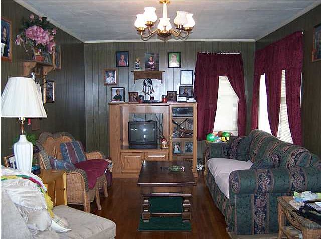 2nd image of 2385 Meadow St