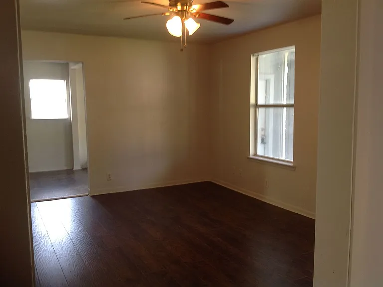 206 Hub Ave — Photo 9