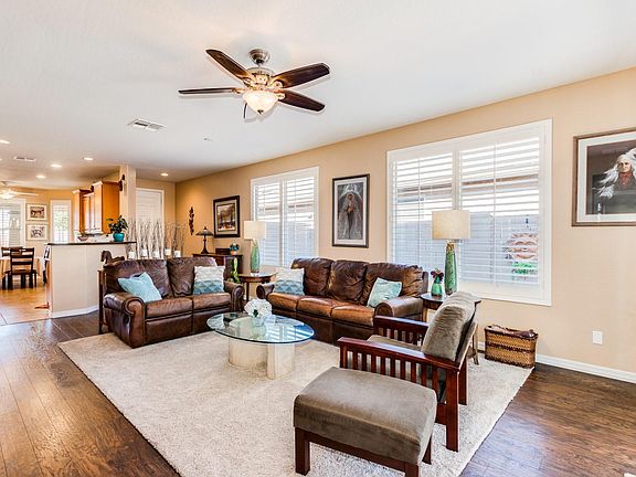 4th image of 243 W Pullen Pl