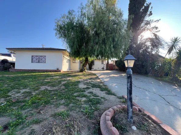 1735 Oswell St, Bakersfield, CA 93306
