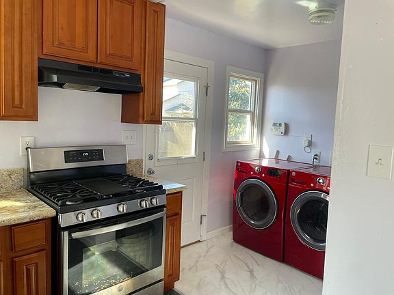 4th image of 3430 Santa Cruz Way