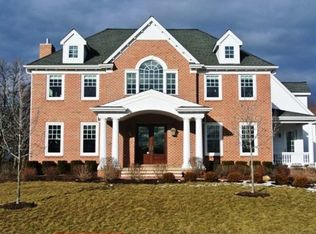 40W944 Prairie Hill Cir, Hampshire, IL 60140