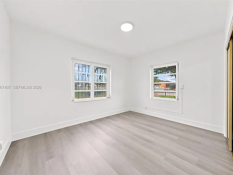 3500 NW 1st St #MAIN HOUSE — Photo 26