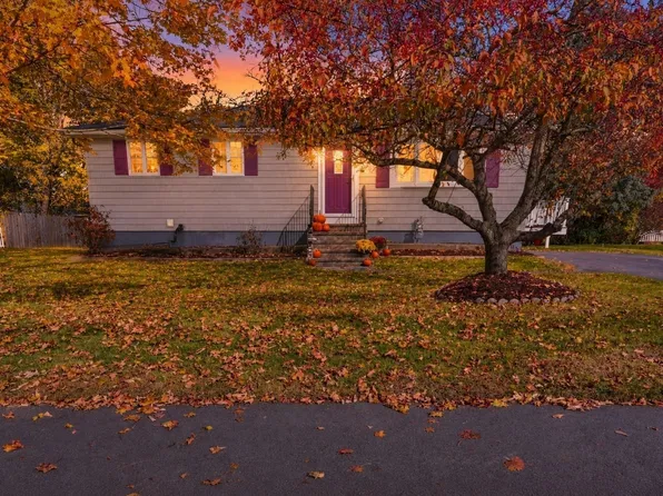 20 Tucker Ave, Marlborough, MA 01752