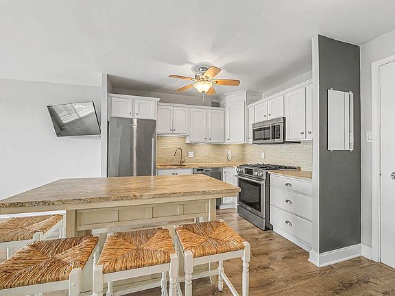 5th image of 6101 Monmouth Ave APT 703