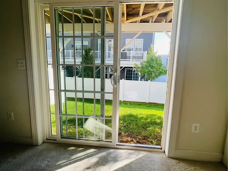 Caledonia Meadow Dr — Photo 24
