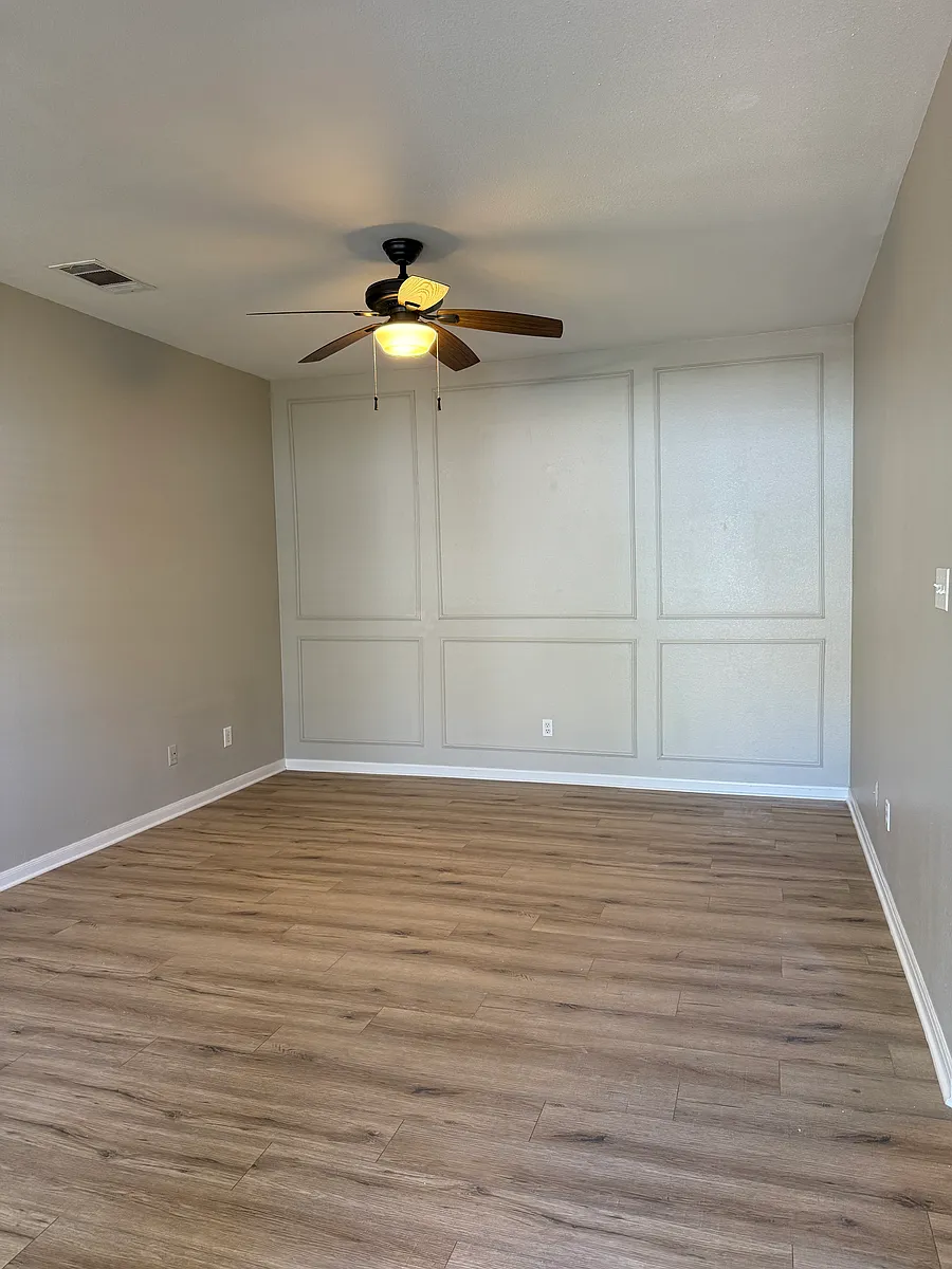 Building Photo - 2827 Southampton Way #A