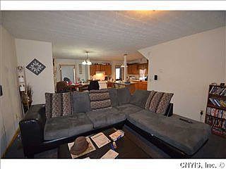 3rd image of 211 Bear St