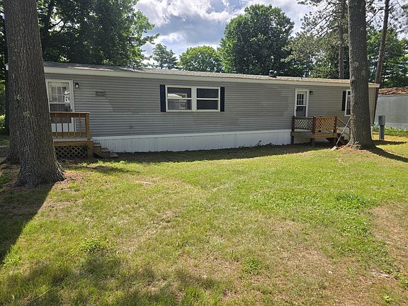 3rd image of 76 Evergreen Drive