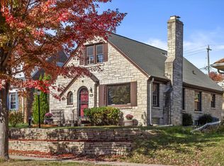 5302 W Rita Dr, West Allis, WI 53219