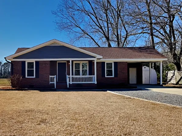 112 Woodall Dr, Erwin, NC 28339