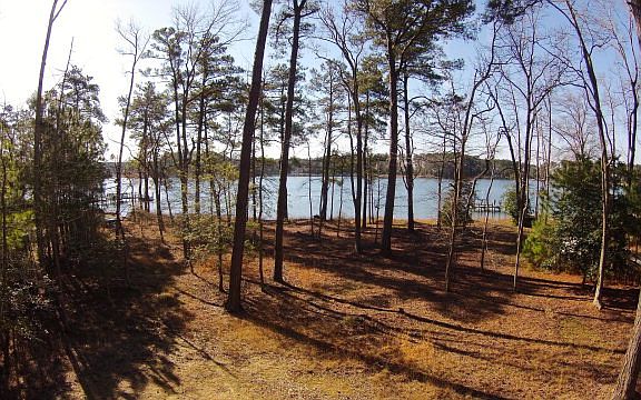 3rd image of 695 Little Oyster Ln