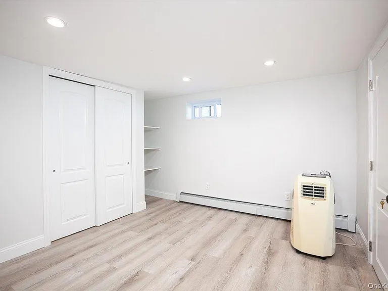 310 Columbus Pkwy — Photo 18