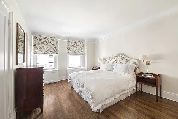 Sold by Stribling | media 5