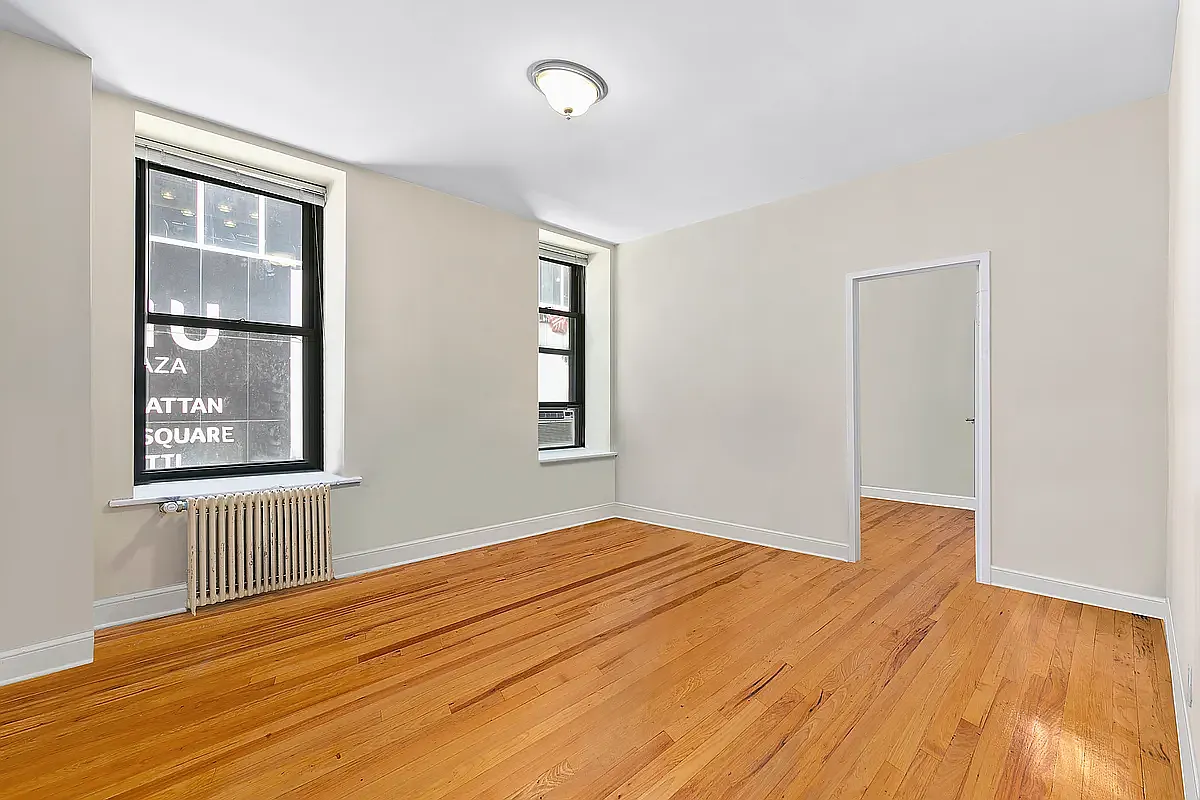 150 West 47th Street — Photo 1