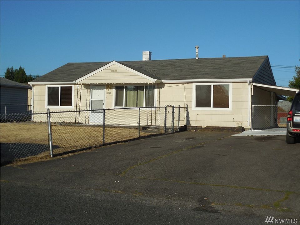 1st image of 10414 Cronins Dr SW