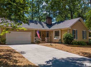 6606 Huntingridge Rd, Chapel Hill, NC 27517