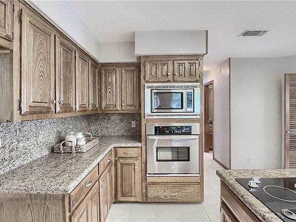 4th image of 10303 Sausalito Dr