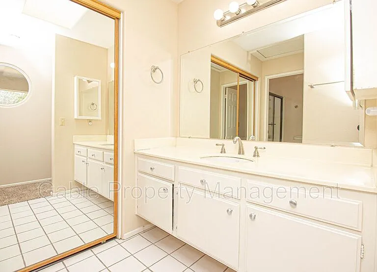 25804 Dickens Ct — Photo 24