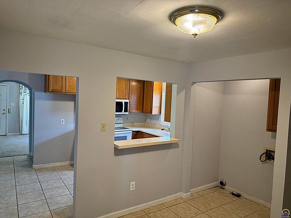 4th image of 1128 NE Kellam Ave