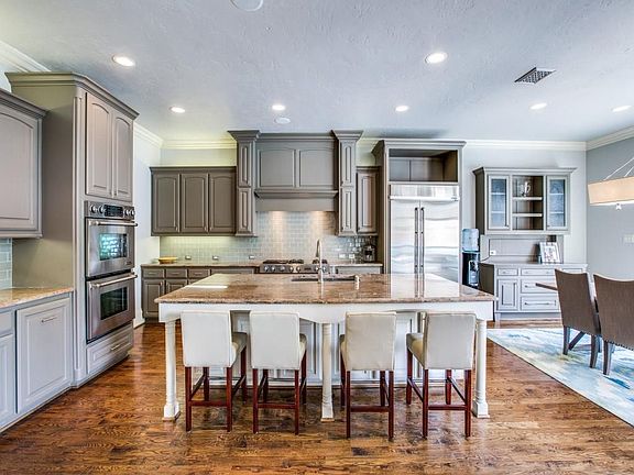 4th image of 6540 Sondra Dr