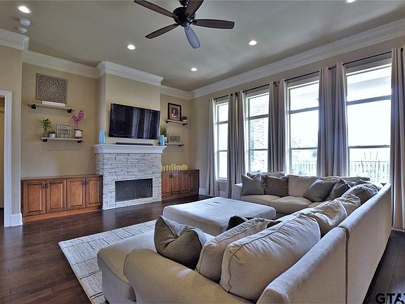 4th image of 6934 Saint Anthony Dr