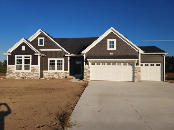 9413 Snow Valley Dr SE, Alto, MI 49302