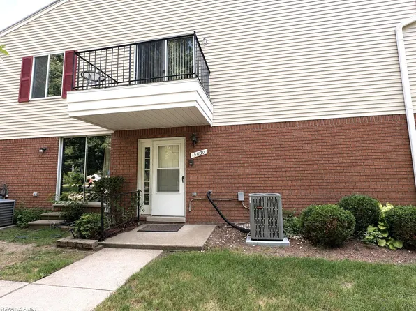 51130 S Foster Rd, Chesterfield, MI 48047