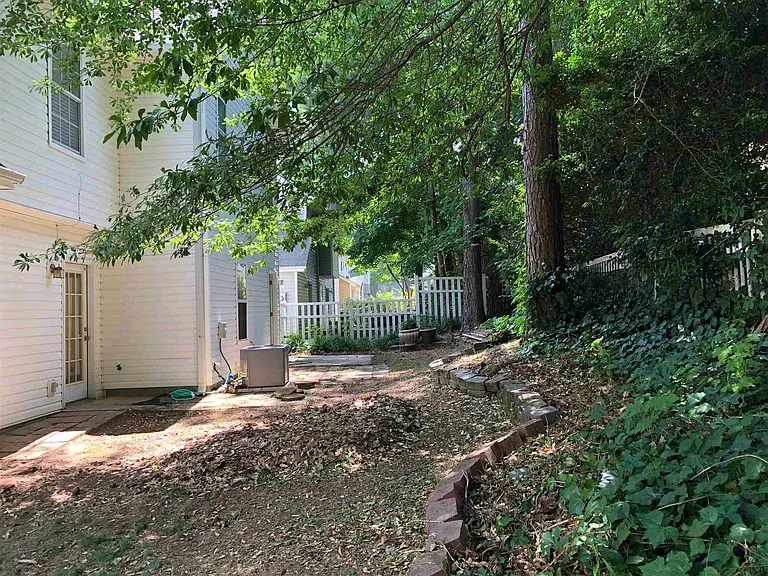 638 N Fairfield Dr — Photo 5