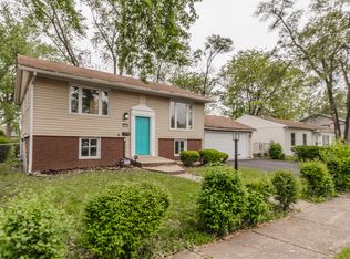 4237 Arlington Dr, Richton Park, IL 60471