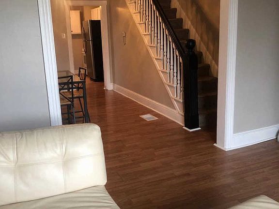 4th image of 125 Jefferson Ave