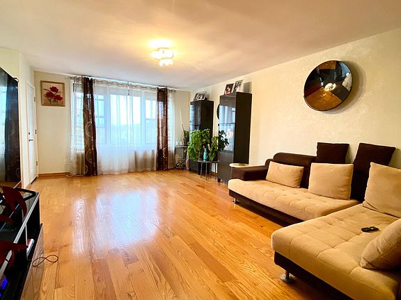 2nd image of 145 Lincoln Ave APT 7