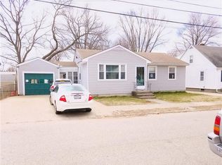 30 Oriole Ave, Pawtucket, RI 02860