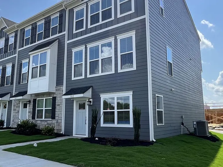 5013 Griers Hill Dr — Photo 1