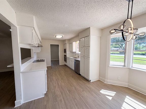 2nd image of 5917 Raza Rd