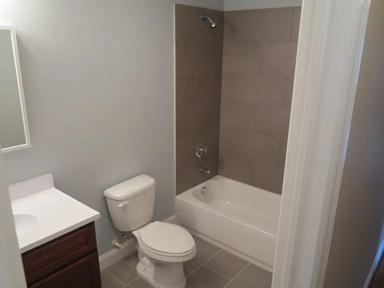 14 Summit St — Photo 3