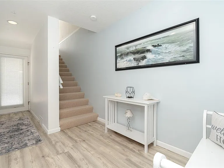 8280 Harborside Cir — Photo 3