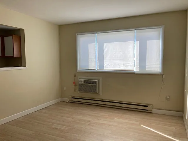 2 bed, 1000 sqft, $1,895 — Photo 3