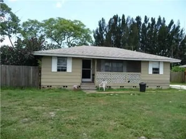 210 60th Avenue Ter W, Bradenton, FL 34207