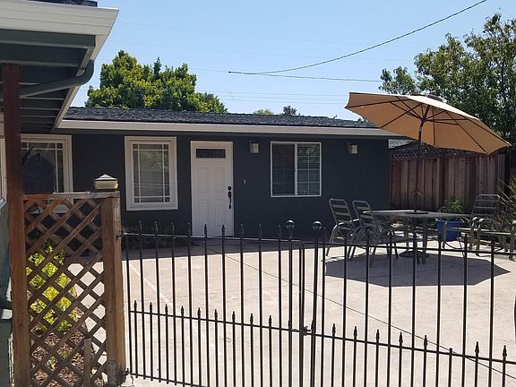 3rd image of 1355 Torrance Ave