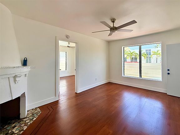 4th image of 641 10th St #7