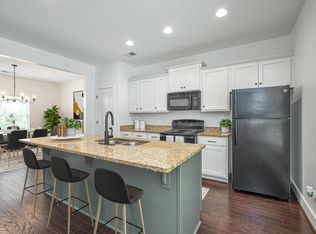 413 Cornwall Dr, Maylene, AL 35114