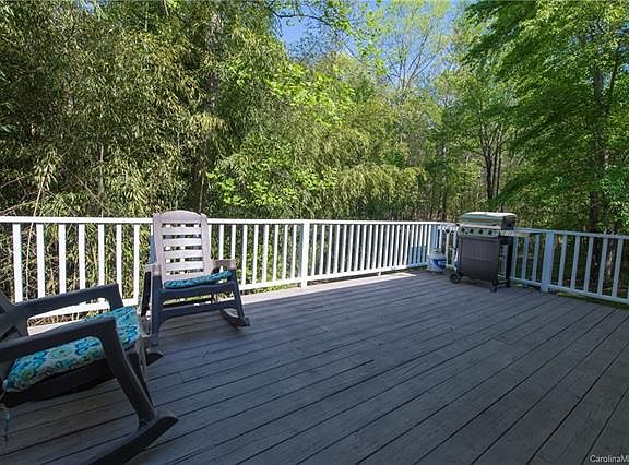 5th image of 1655 Belcross Ln