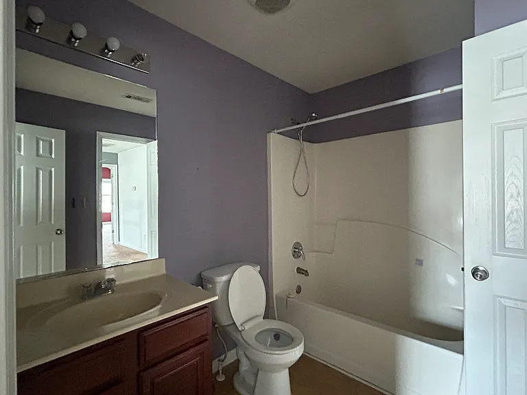 1040 Baltic Way — Photo 30