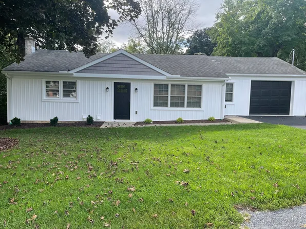 719 W High St, Manheim, PA 17545