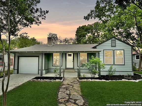 2nd image of 417 Alexander Hamilton Dr